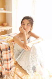 刘雨欣晒女儿照片